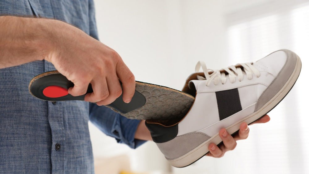 靴・靴箱のカビ発生原因と対策、エタノールの注意点を解説! - カルモアダイレクト